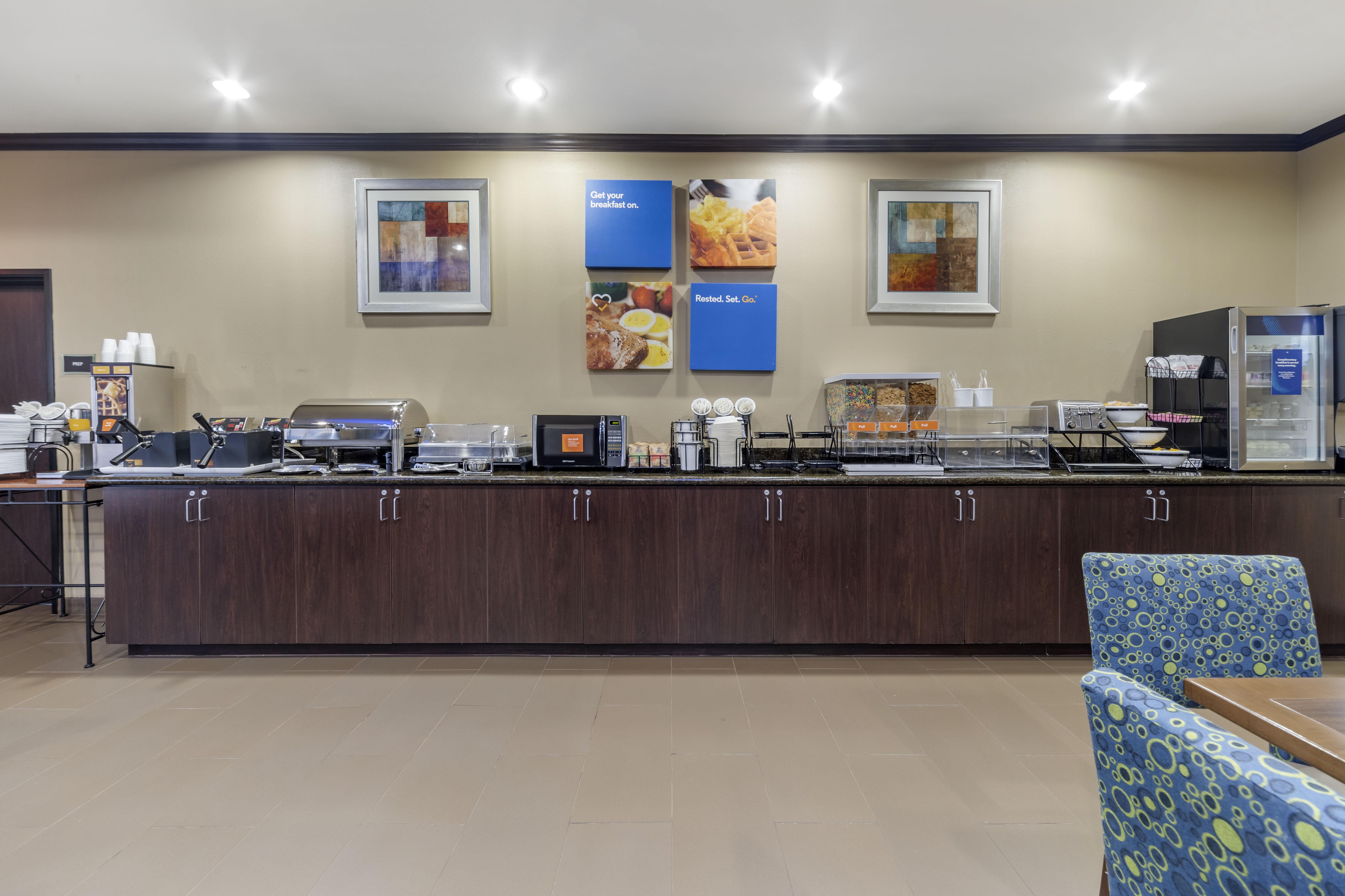 Comfort Inn & Suites Oklahoma City West - I-40 Extérieur photo